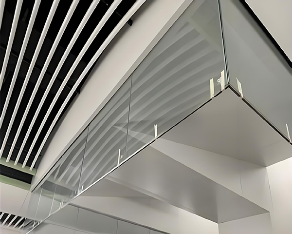 军垦路街道玻璃军垦路街道挡烟垂壁