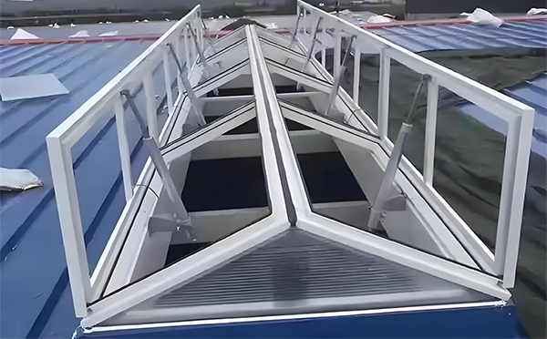 军垦路街道排烟窗