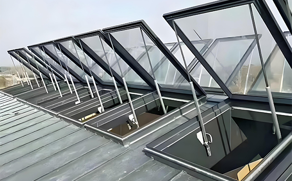 军垦路街道消防排烟窗