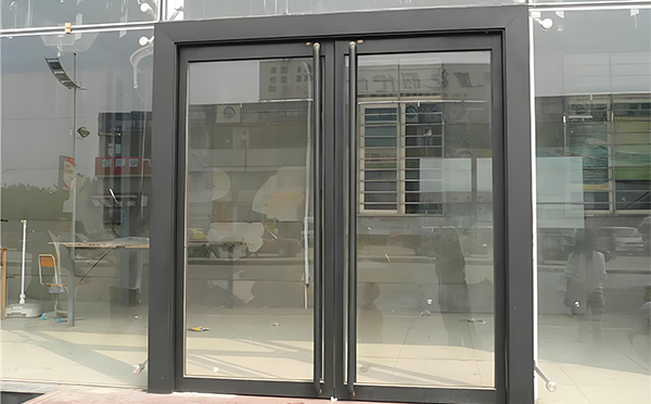 军垦路街道玻璃地弹门