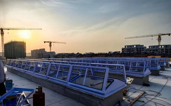 消防军垦路街道排烟窗工作原理