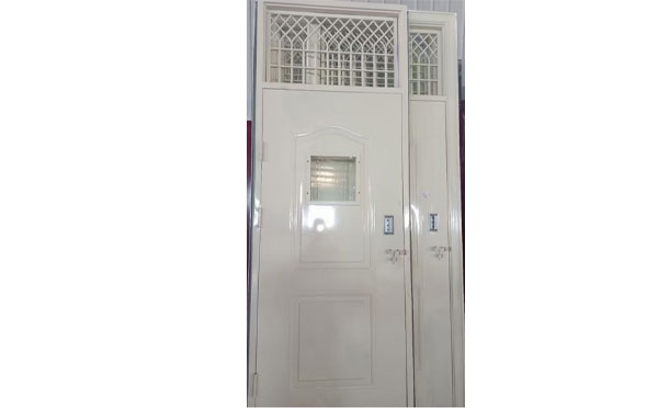 军垦路街道学校教室门