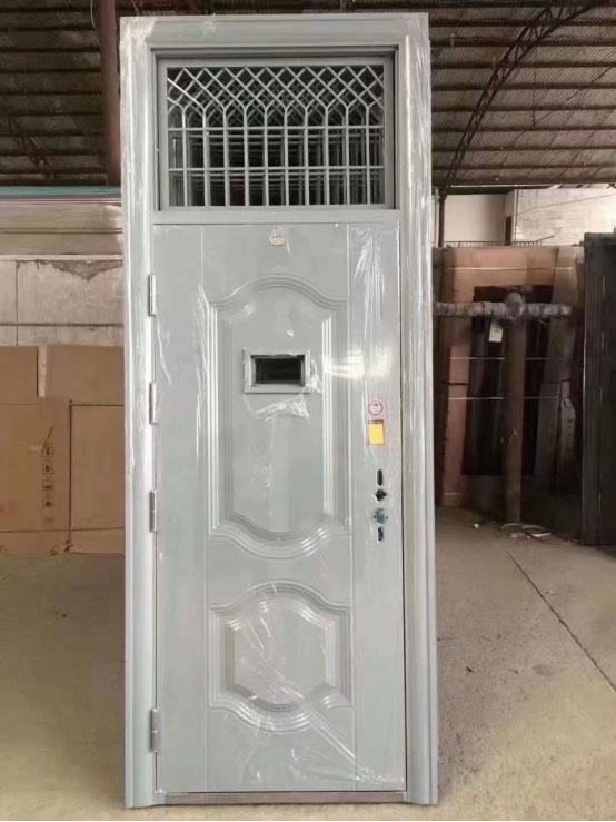 军垦路街道学校教室门