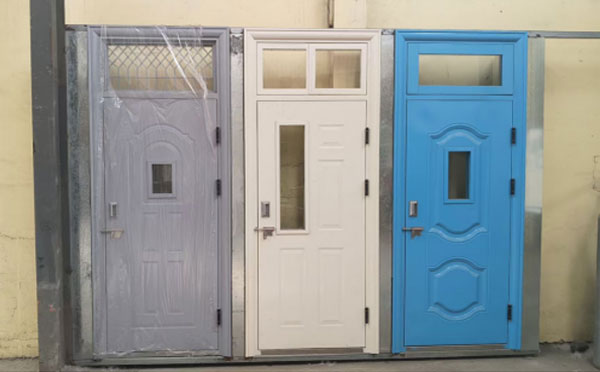 军垦路街道学校教室门